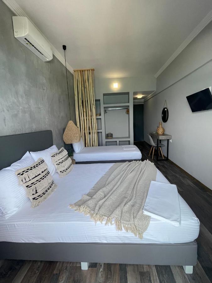 Xenios Hotel Pefkochori Eksteriør billede